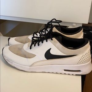 NIKE air max thea